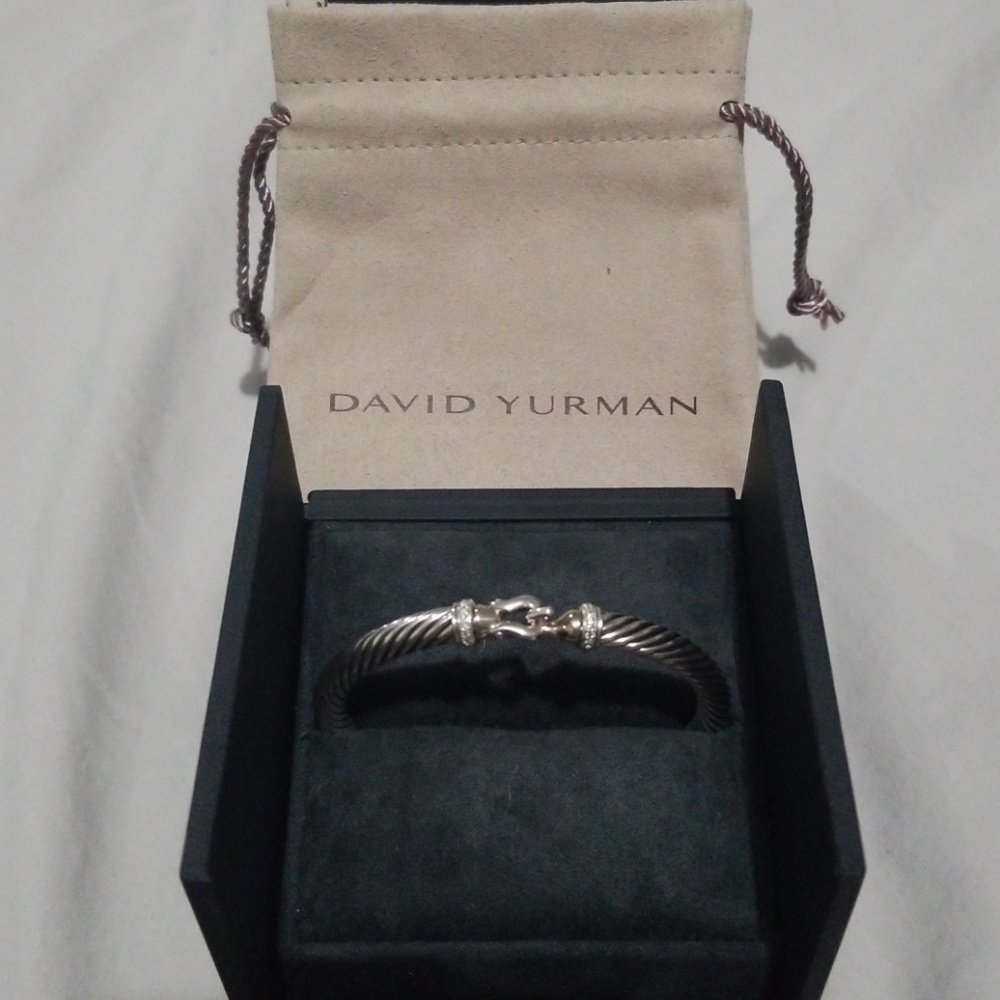 David Yurman Buckle Bracelet with Diamonds - Picture 4 of 7